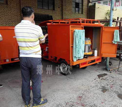 遼寧客戶考察上門蒸汽洗車機